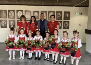Самоков се изпълни с детски смях и празнично настроение