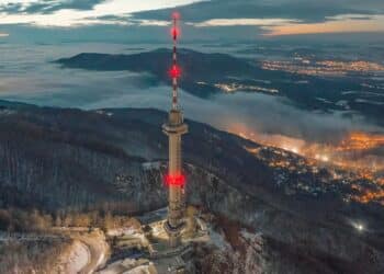 Правят панорамна площадка на Копитото