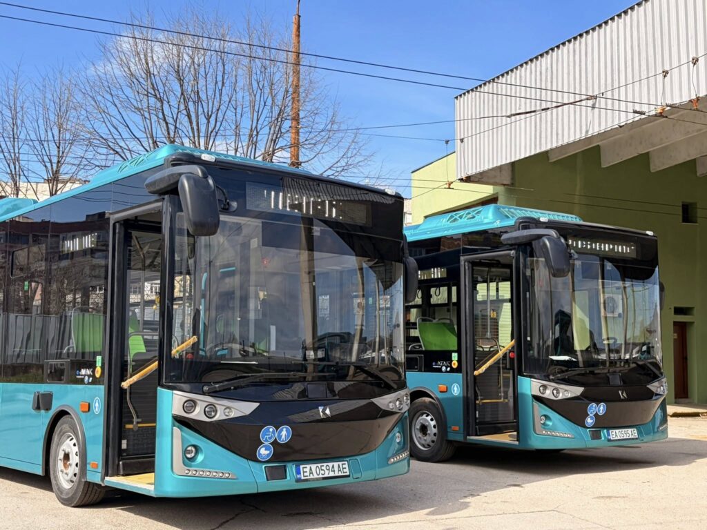 Враца се сдоби с два нови електробуса 2 Vratzaebus