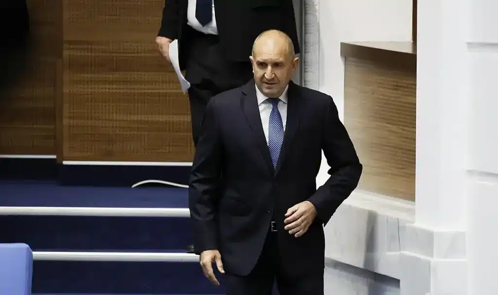 Радев обяви приоритетите на новата власт 1 11 1