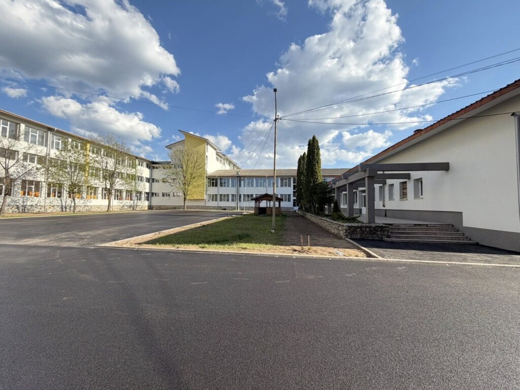 Обновяването на училищната инфраструктура остава приоритет за Самоков 4 11 3