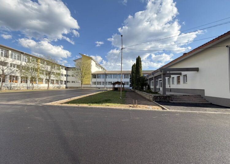 Обновяването на училищната инфраструктура остава приоритет за Самоков 1 11 3