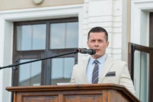 Царево празнува 24 май: Абитуриенти поведоха бъдещите първокласници по пътя на знанието 7 3 43