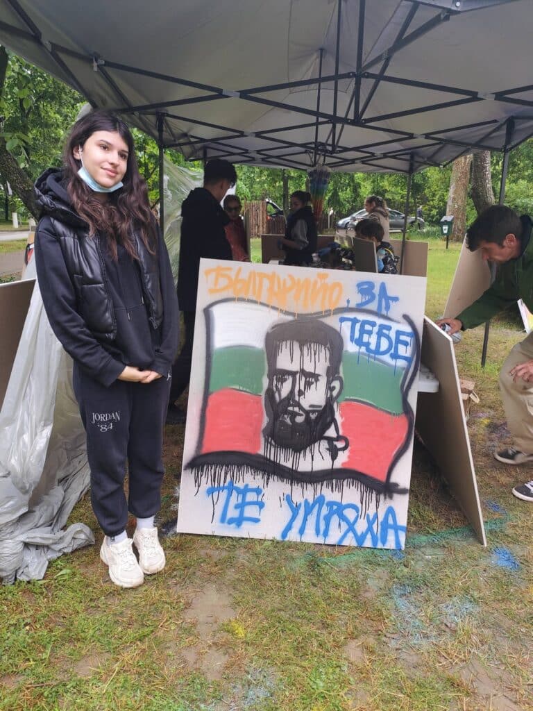 Ботев парк в Козлодуй се превърна в сцена на творчество, вдъхновение и младежки дух (снимки) 5 5 8