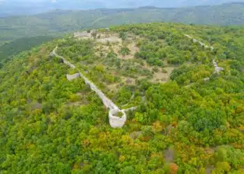 Какви тайни крие крепостта “Лютица” край Ивайловград