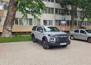 Нов електрически автомобил ще подпомага социалните услуги в Kозлодуй 3 Нов електрически автомобил ще подпомага социалните услуги в Kозлодуй