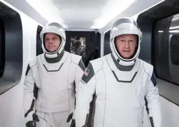 Космонавтите на НАСА ще носят “Прада” в мисиите до Луната