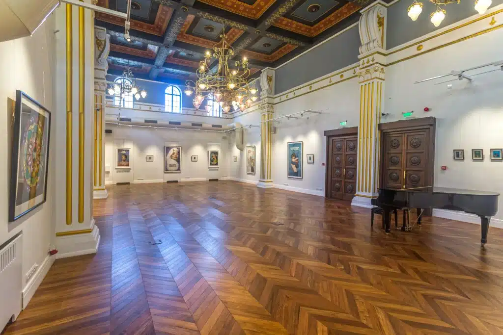 DG Art Gallery продължава пътя на Vivacom Art Hall 3 9 bbaca8b9