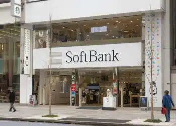SoftBank потъна с 10%, повеждайки надолу технологичния сектор в Азия