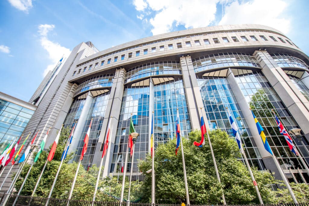 ЕП отхвърли първия проект на дългосрочен бюджет на държавите членки 2 european parliament building in brussels 2025 04 01 04 10 24 utc scaled 1