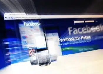Facebook и Messenger се сринахa – включително в България
