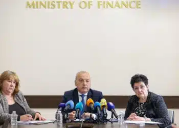 Вечерни новини: България е със свръхдефицит; Отпаднаха COVID добавките към пенсиите 4 Вечерни новини: България е със свръхдефицит; Отпаднаха COVID добавките към пенсиите