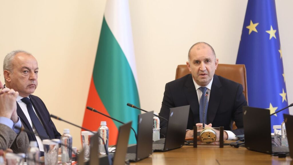 gylyb donev rumen radev budjet svryhdeficit