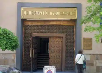 Кратка история на прекомерния дефицит в България