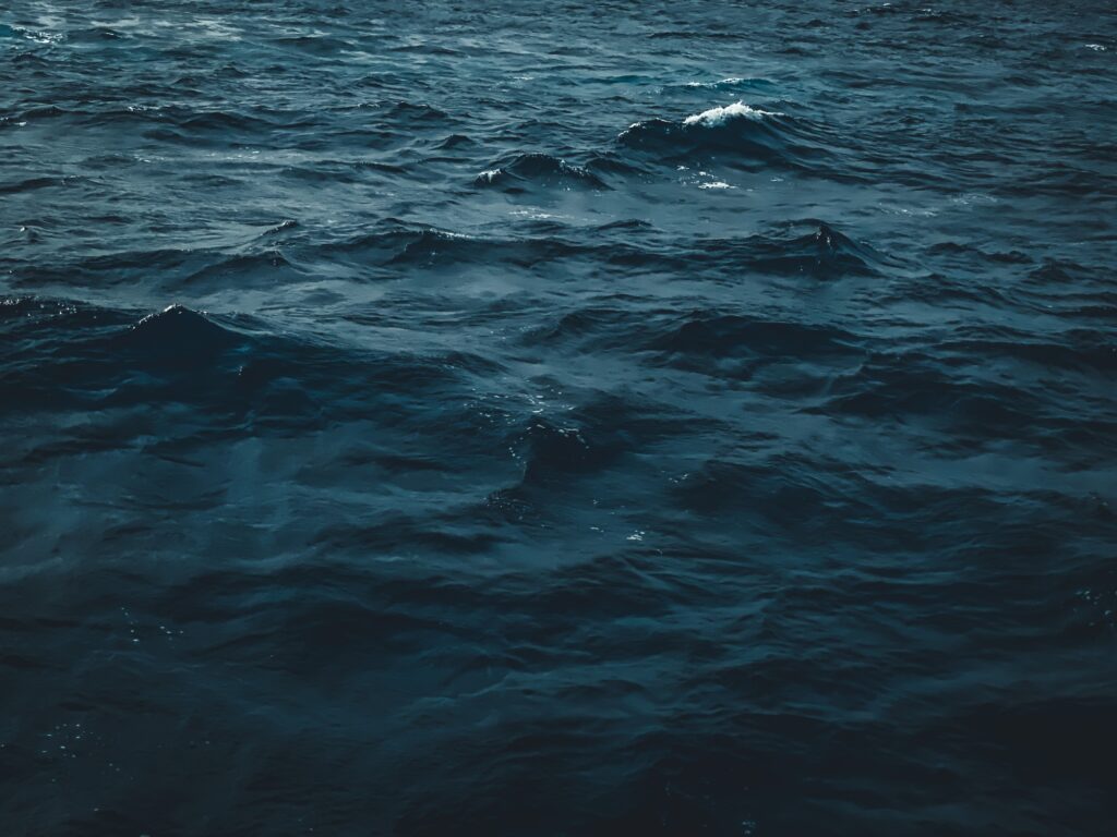 ocean waves background