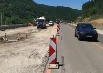 „Демократична България“ предлага да отпаднат винетките за част от пътищата 3 „Демократична България“ предлага да отпаднат винетките за част от пътищата