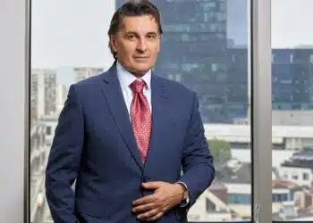 „Инвестбанк“ има нов изпълнителен директор 3 „Инвестбанк“ има нов изпълнителен директор