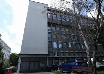 Правителството даде 10 дни на ДПС да напусне централата си 3 Правителството даде 10 дни на ДПС да напусне централата си