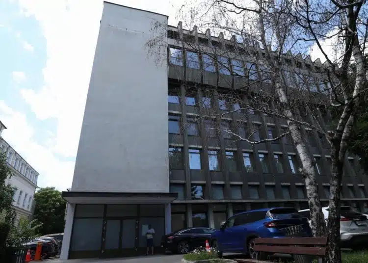 Правителството даде 10 дни на ДПС да напусне централата си 1 1000032656
