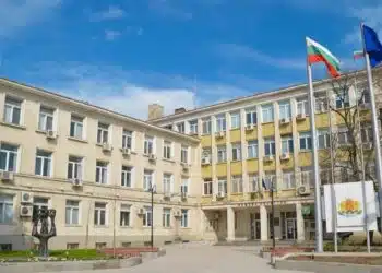 Кметът на Силистра поиска спешна помощ от държавата заради болницата 3 Кметът на Силистра поиска спешна помощ от държавата заради болницата