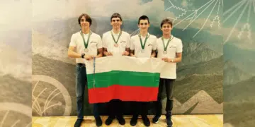 Наши ученици се върнаха с пет медала по физика от международна олимпиада