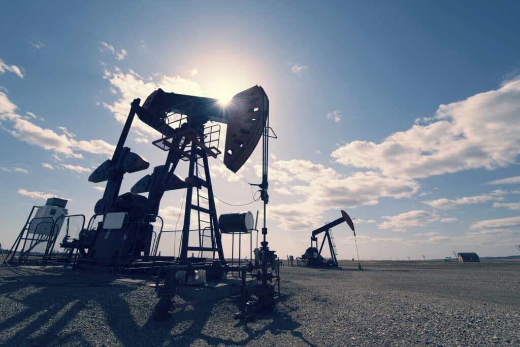 Бъдещето на цените на петрола може да зависи от Китай 2 a pump jack in open ground at an oil extraction si 2026 01 09 09 14 18 utc scaled 1