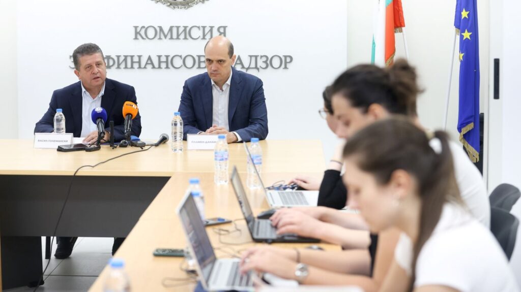 „Доста тревожно“: „ДаллБогг“ опитал тайно да продаде пенсионното си дружество 1 dall bogg pensionno drujestvo prodajba