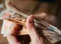 Все по-малко българи търсят обезщетение за безработица (Таблица) 10 Все по-малко българи търсят обезщетение за безработица (Таблица)