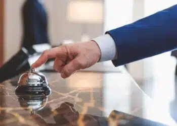 AI резюметата в Tripadvisor хвалят хотели с опасни проблеми