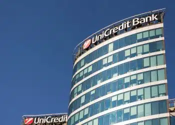 UniCredit очаква да придобие Commerzbank през четвъртото тримесечие