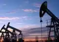 Цените па петрола скочиха след подновените американски удари срещу Иран