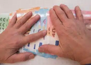 Пореден опит за „квазинационализация“ на пенсиите застрашава 4.5 млн. българи 5 Пореден опит за „квазинационализация“ на пенсиите застрашава 4.5 млн. българи