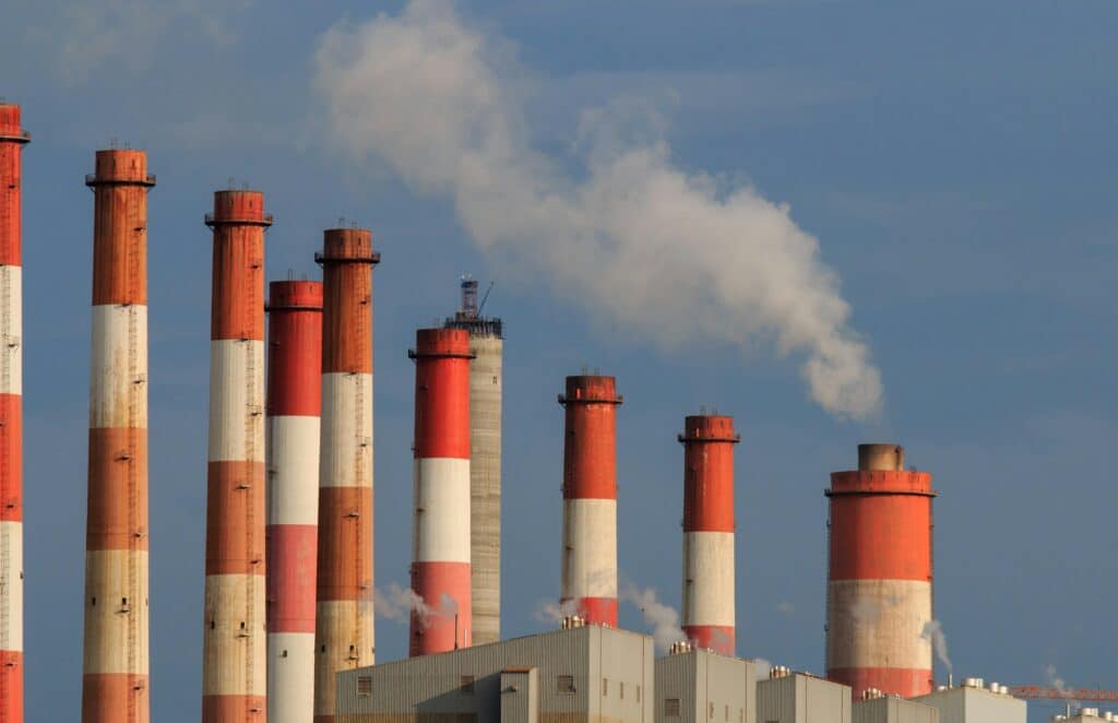 ЕС е критикуван заради облекченията на ETS 2 global warming factory emissions pollution
