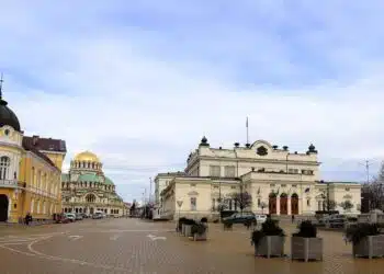 Софийският бул. „Цар Освободител“ става пешеходна зона през август 3 Софийският бул. „Цар Освободител“ става пешеходна зона през август