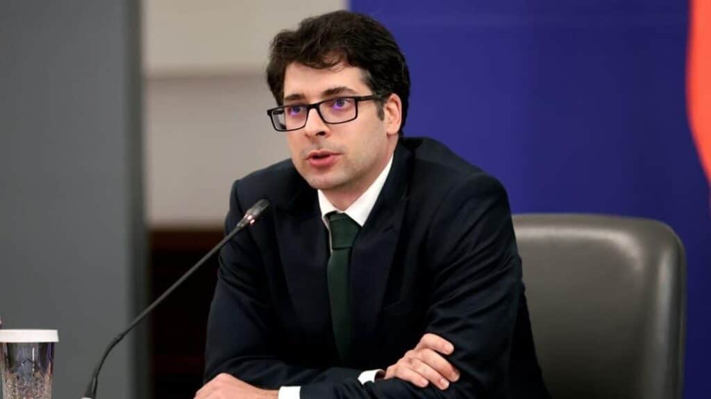 Вечерни новини: Ново плащане по ПВУ; Българската „Хювефарма“ придоби завод в Италия 1 thumb 1040x585 bkk 0941