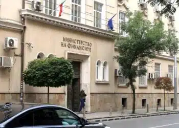 Вечерни новини: €100 млн. нов дълг; Битката за държавните IT милиони