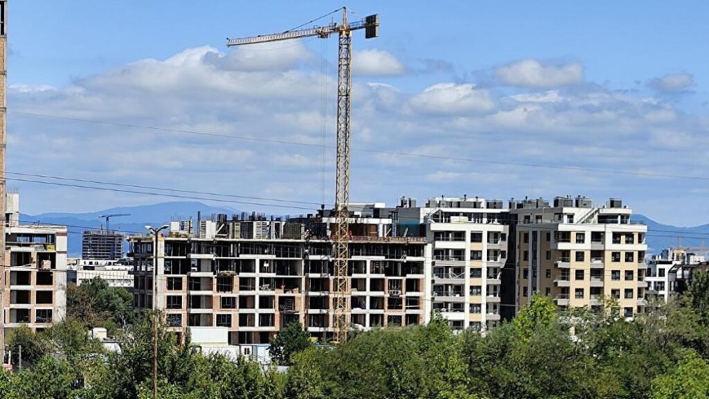 Строителството натисна леко спирачките през май 1 thumb 1040x585 novo stroitelstvo sn kr svrakov