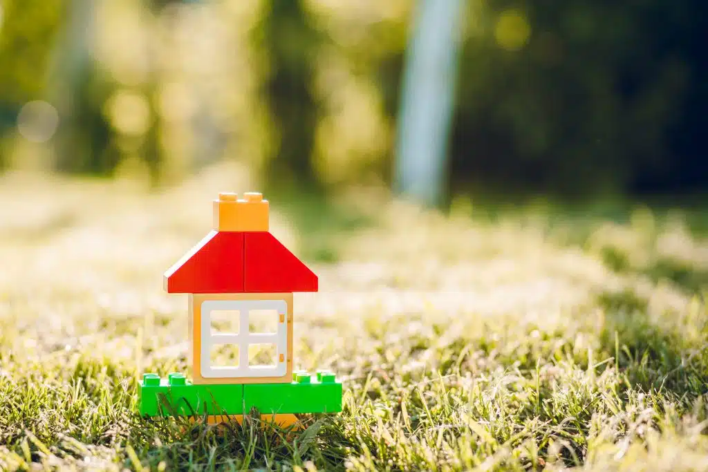 toy house little boy summer garden 368b5ee7