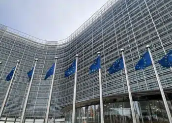 ЕК ще оцени отново дефицита на България през ноември