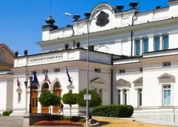 35 години Конституция: между институционалната стабилност и нерешените въпроси