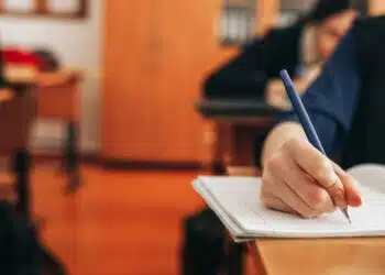 Професионалното образование в България губи връзка с икономиката 2 Професионалното образование в България губи връзка с икономиката