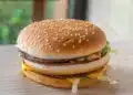 Индексът Big Mac на 40 години: колко истина за световната икономика има в един бургер? 11 Индексът Big Mac на 40 години: колко истина за световната икономика има в един бургер?