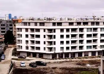 Жилищата в България поскъпват при намаляващо население и все повече сгради 4 Жилищата в България поскъпват при намаляващо население и все повече сгради